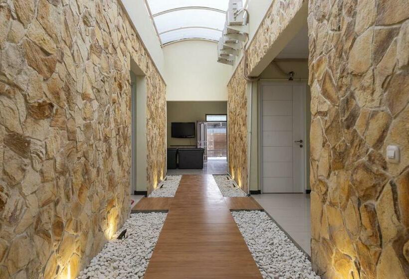 标准单人间共用浴室, Koolkost Near Rsal Surabaya Minimun Stay 3 Nights