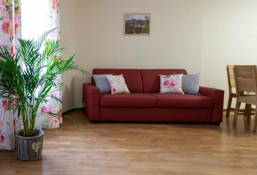 סוויטה משפחתית, Penzion Růže