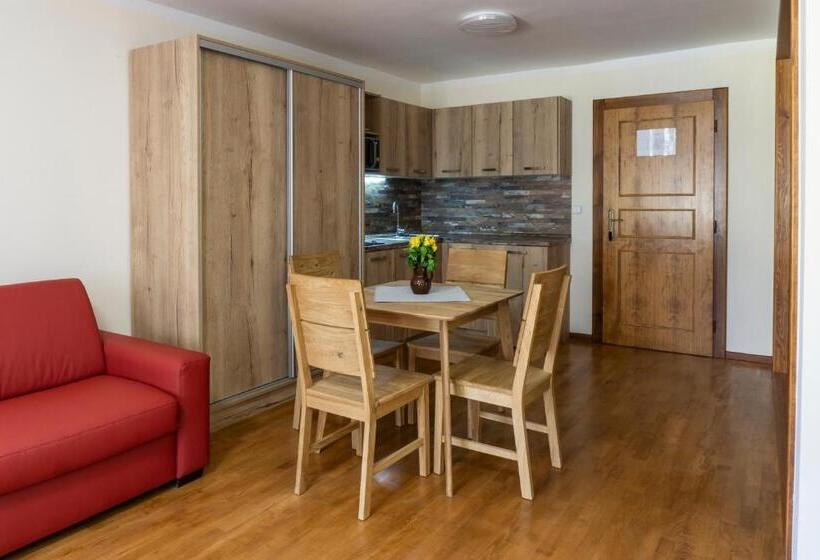 סוויטה משפחתית, Penzion Růže