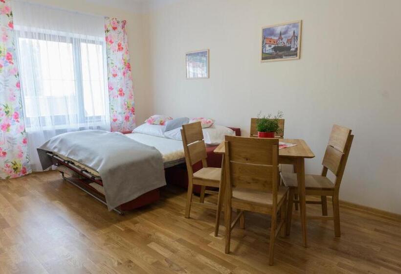 סוויטה משפחתית, Penzion Růže