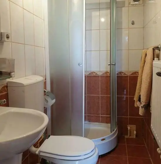 Standard-bungalow, Pensiunea Gernik 100