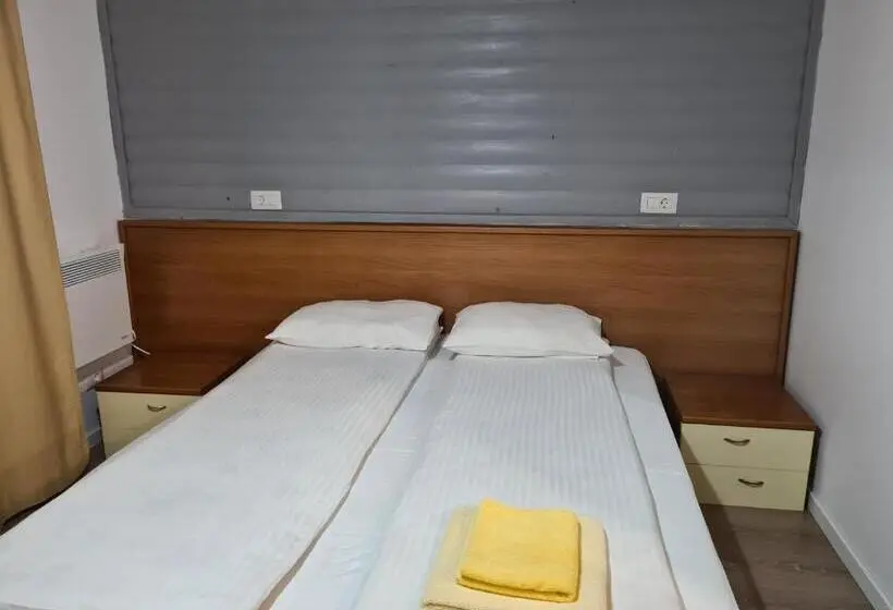 Deluxe-huone, Pensiunea Gernik 100