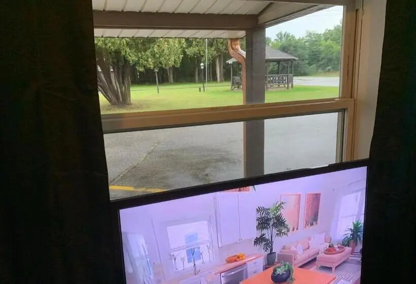 エコノミールーム, Tour Inn Motel