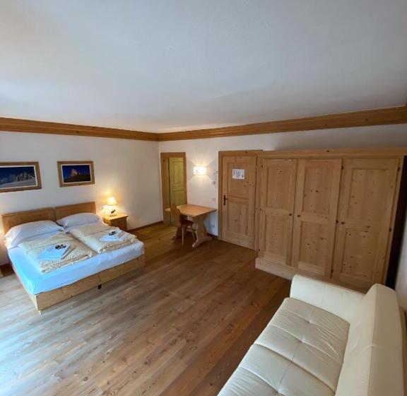 غرفة ديلوكس مزودة بشرفة, Ristorante Rifugio Ospitale