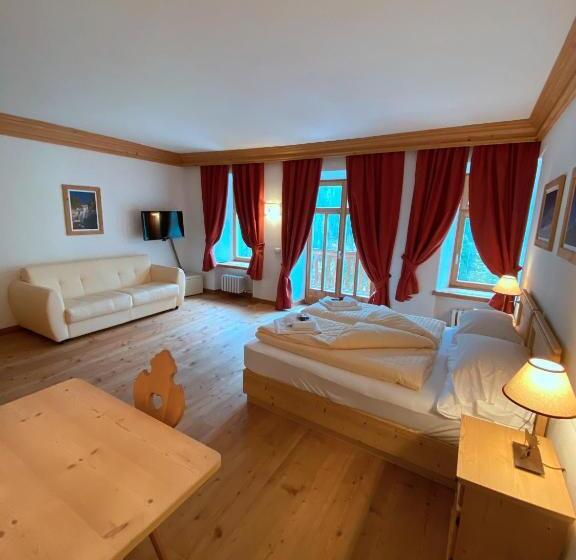 غرفة ديلوكس مزودة بشرفة, Ristorante Rifugio Ospitale