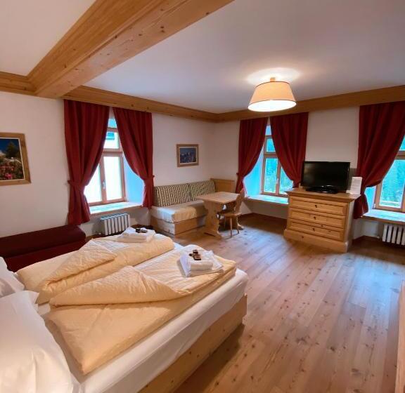 غرفة ديلوكس ثلاثية, Ristorante Rifugio Ospitale