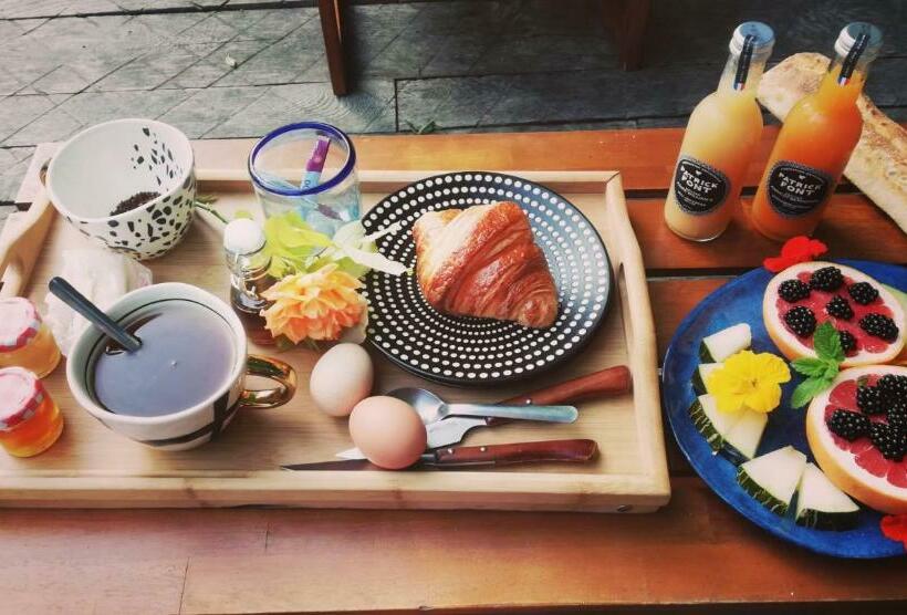 شاليه غرفة نوم واحدة, La Cabane