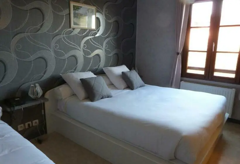スタンダードトリプルルーム, Logis Hôtel Les Confins Du Perche