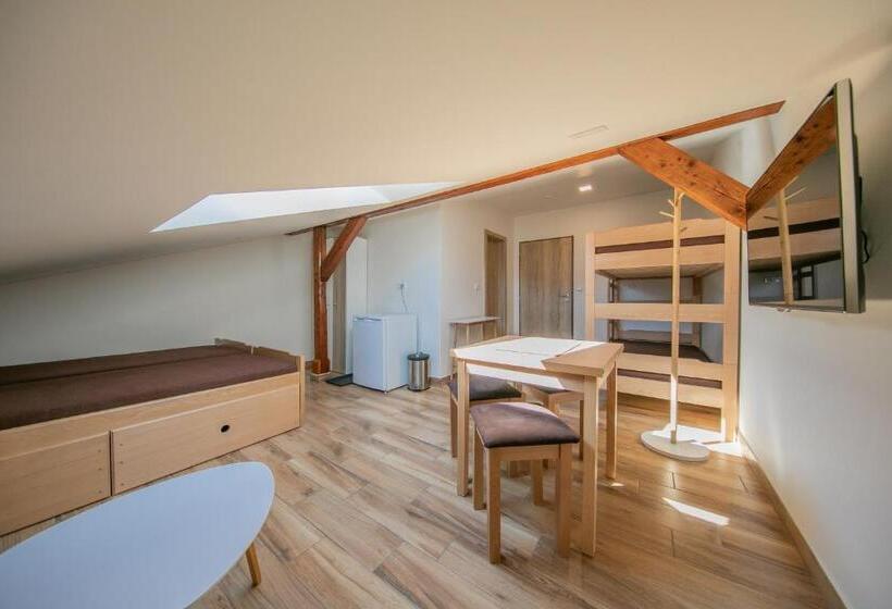 דירה בת חדר שינה 1 עם נוף, Na Rybníčku Bohutín