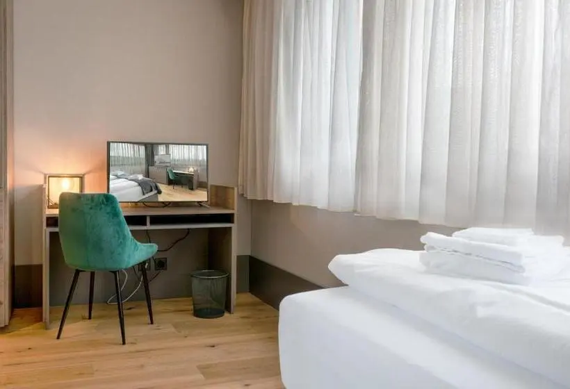 Standard Yhden Hengen Huone, Wyna Motel