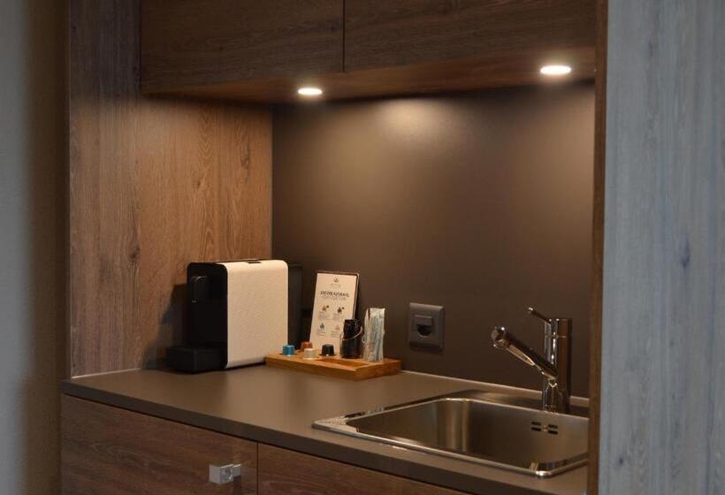 디럭스 룸, Wyna Motel