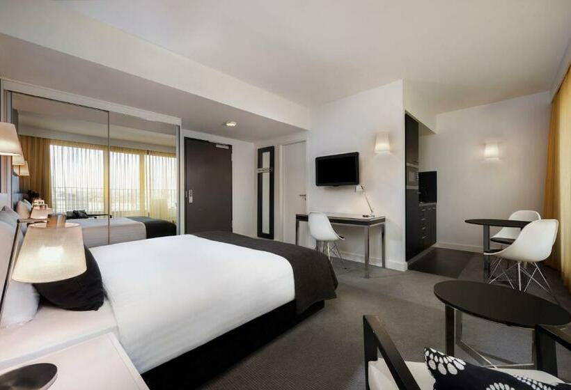 استودیوی پریمیوم, Adina Apartment Hotel Berlin Hackescher Markt