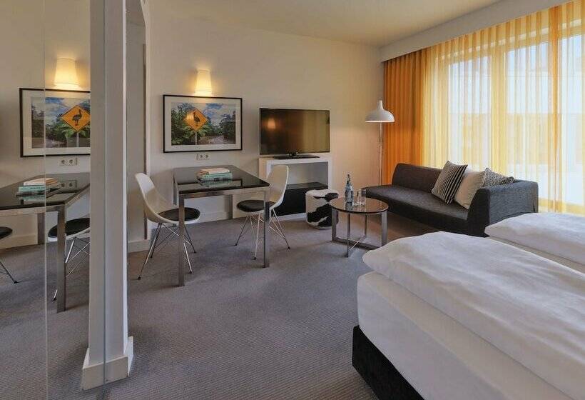 استودیوی پریمیوم, Adina Apartment Hotel Berlin Hackescher Markt