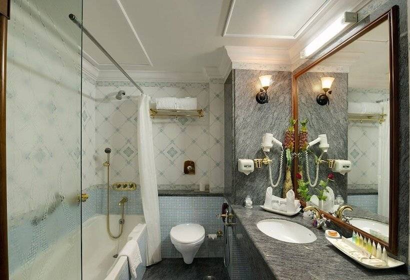 ロイヤルルーム, Babylon International