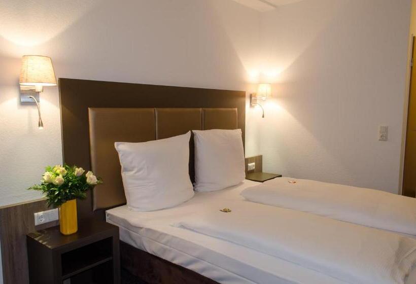 Номер Стандарт, City Hotel Wiesbaden