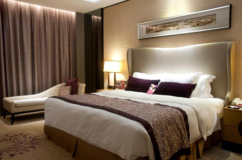 适合残疾人士使用的带超级大床的标准间, Crowne Plaza Huizhou, An Ihg