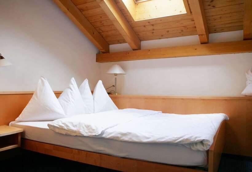 Семейный Номер Классика, Du Glacier