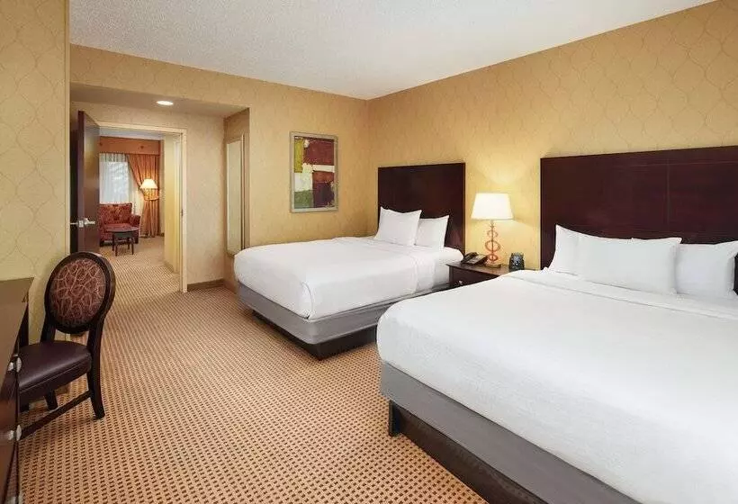 سوئیت پریمیوم, Embassy Suites By Hilton Huntsville