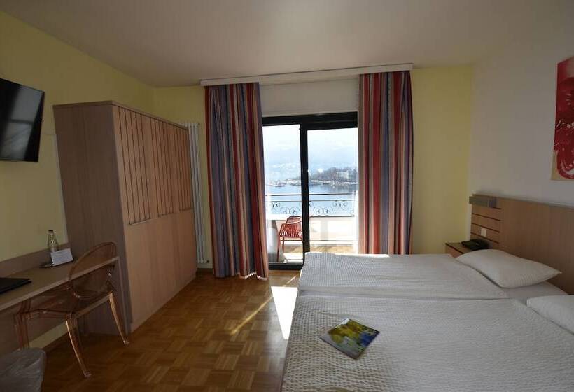 غرفة قياسية مطلّة علي البحيرة, Geranio Au Lac