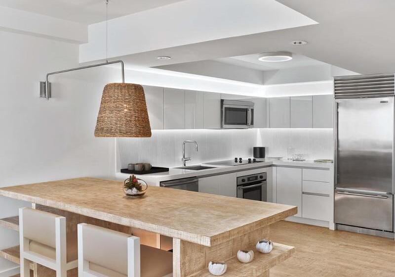 غرفة عائلية, Geranio Au Lac