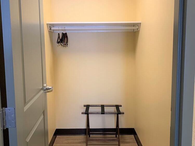 디럭스 스위트, Hilton Garden Inn Albany Medical Center