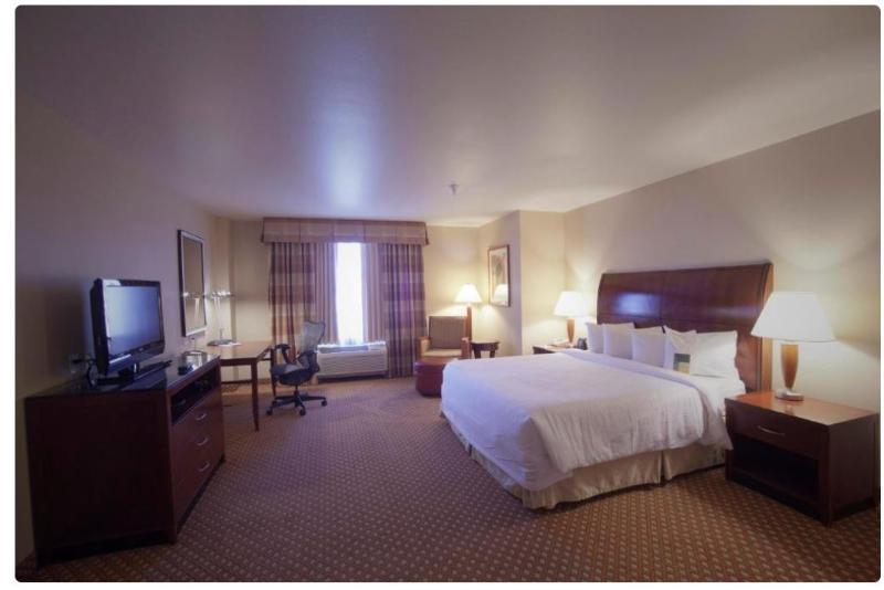 Люкс Кровать Кинг, Hilton Garden Inn Albuquerque Uptown