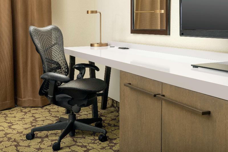 스탠다드 룸 킹사이즈 침대, Hilton Garden Inn Frederick