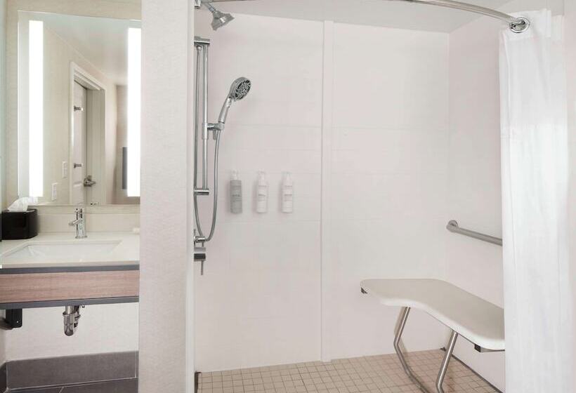 适合残疾人使用的标准间, Hilton Garden Inn Kent Island Marina