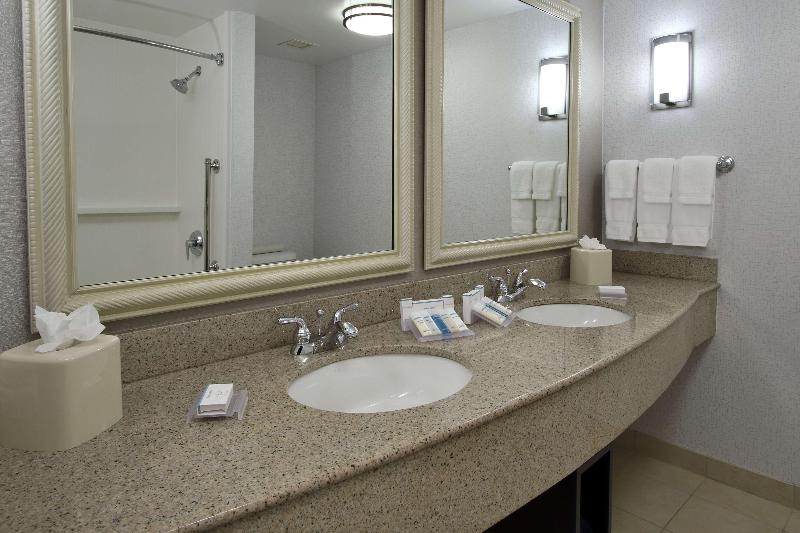 غرفة قياسية سرير كينج, Hilton Garden Inn Sonoma County Airport