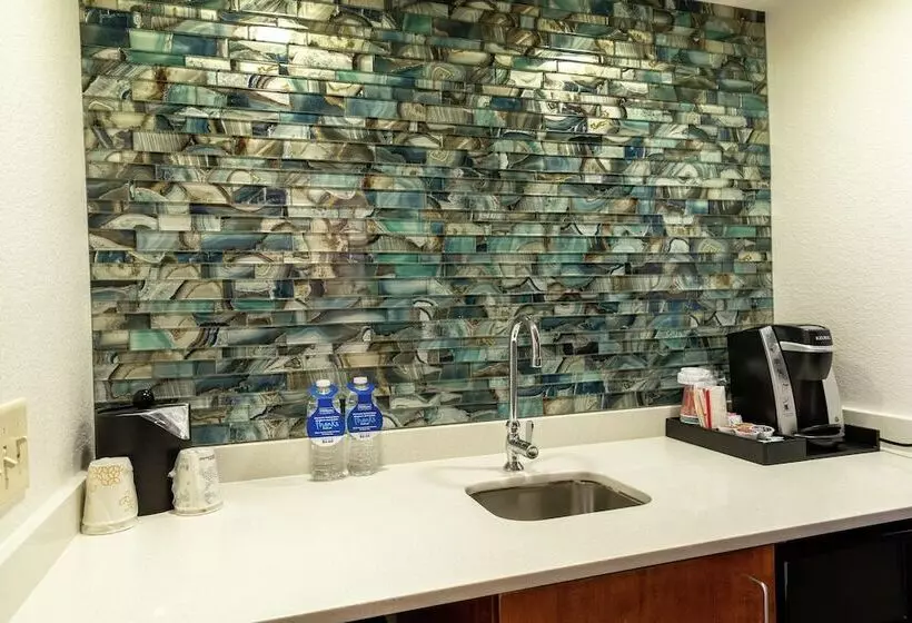 スイート, Hilton Garden Inn Des Moines West