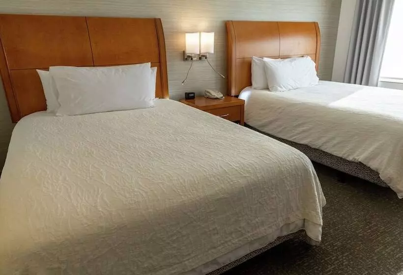スイート, Hilton Garden Inn Des Moines West