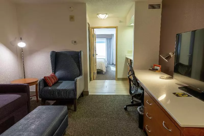 デラックススイート, Hilton Garden Inn Des Moines West