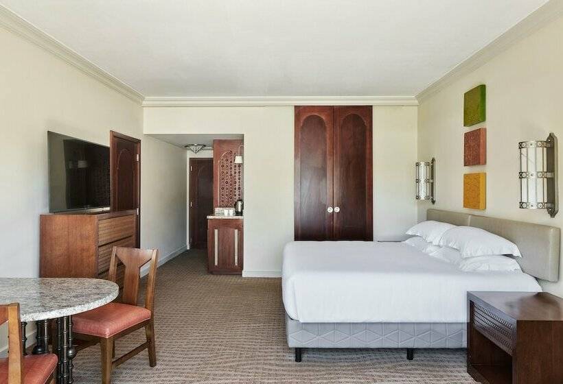 اتاق لوکس با چشم‌انداز استخر, Mazagan Beach & Golf Resort