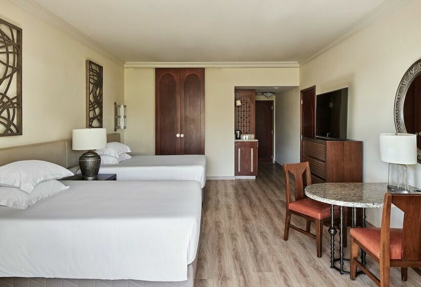 اتاق لوکس با چشم‌انداز استخر, Mazagan Beach & Golf Resort
