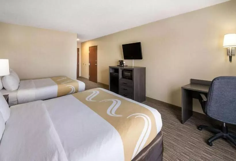 スタンダードルーム, Quality Inn & Suites Fishkill South Near I 84