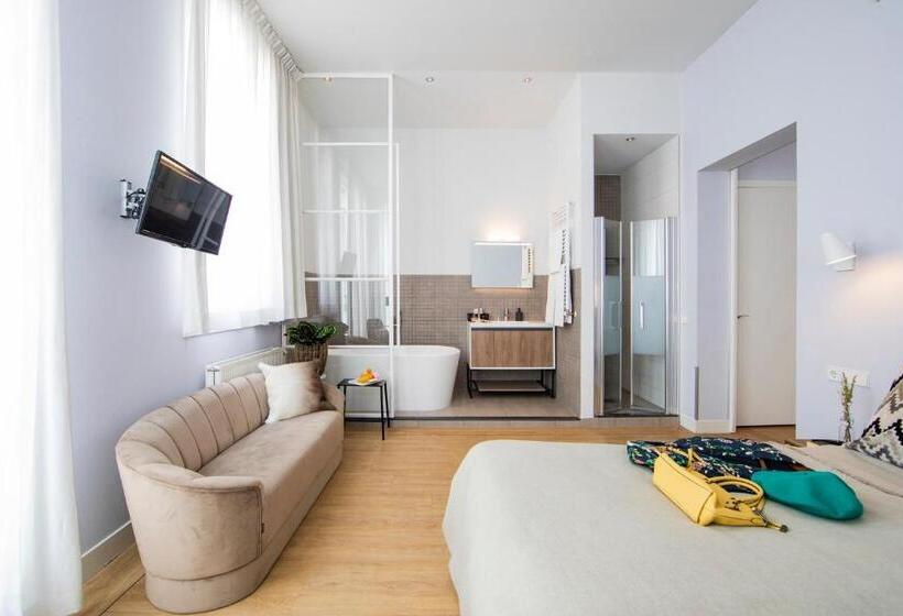 جناح جونيور, Stadsvilla Hotel Mozaic Den Haag