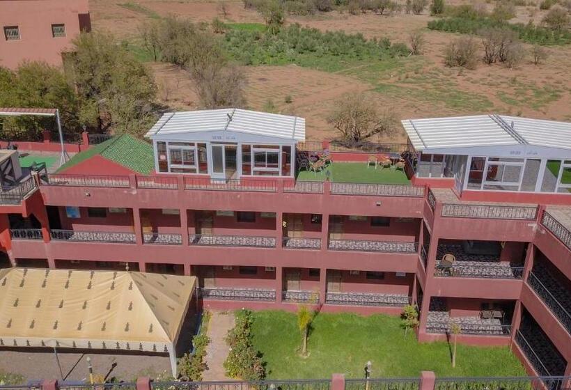 חדר דלוקס יחיד, Atlas