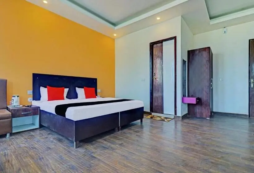 デラックスルーム, Kanha Resort