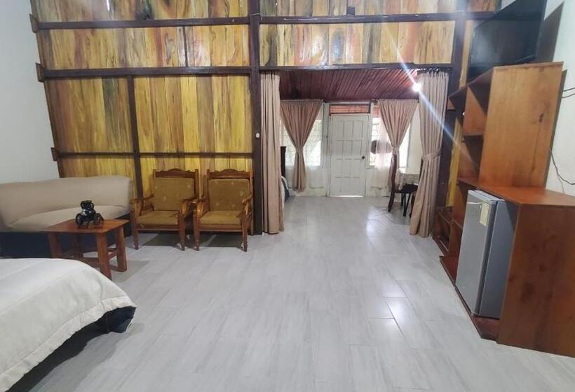 سوییت خانوادگی, Casa Blanca Hortencia