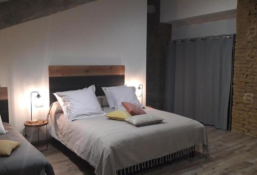 חדר משפחתי נוף לגינה, Les Chambres De Lili