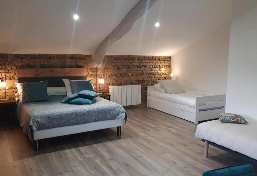 חדר משפחתי, Les Chambres De Lili