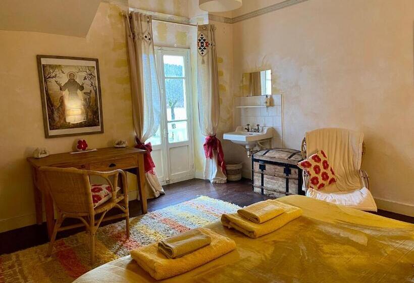 Номер Стандарт с Балконом, Les Contes