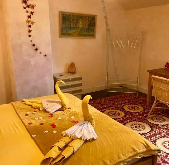 Номер Стандарт с Балконом, Les Contes