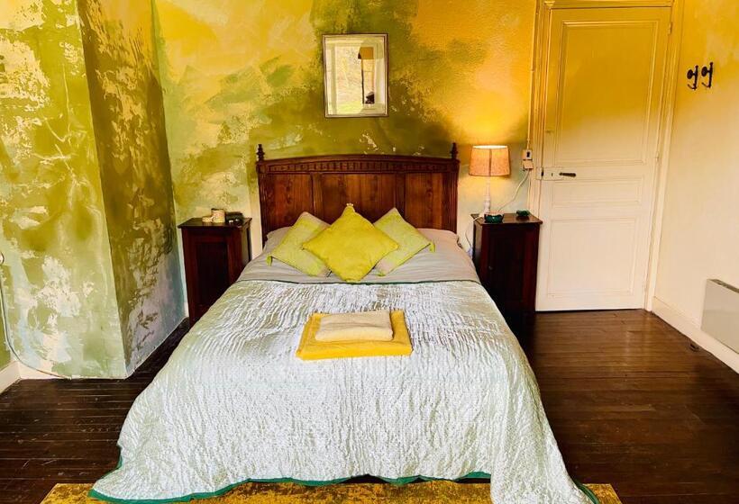 Номер Стандарт Вид на Горы, Les Contes