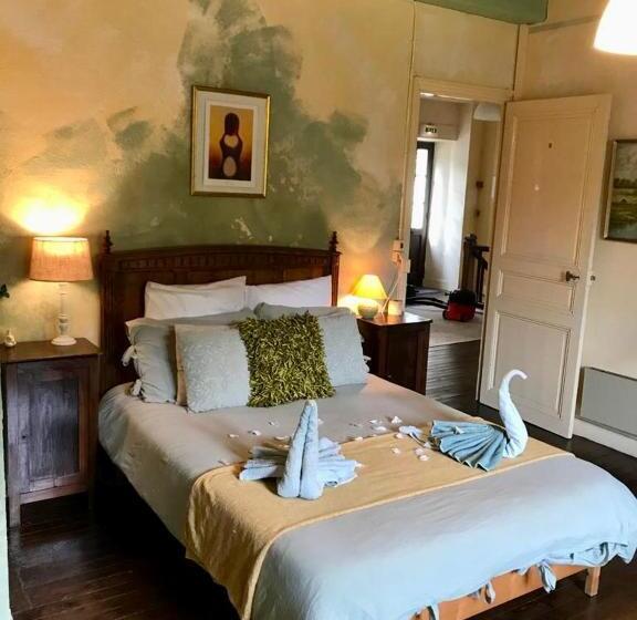 Номер Стандарт Вид на Горы, Les Contes