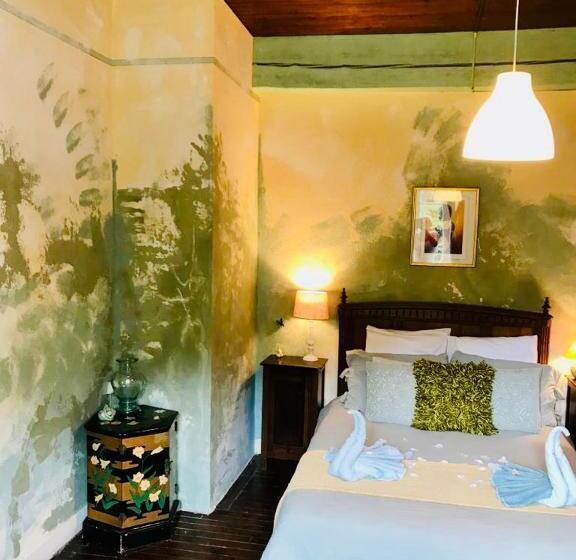 Номер Стандарт Вид на Горы, Les Contes