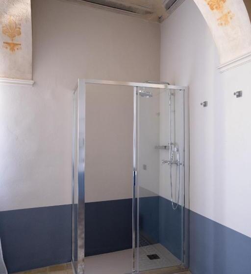 豪华房间, Pampucet