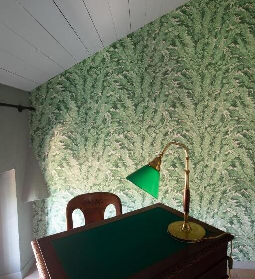 带大床的高级房间, Pampucet