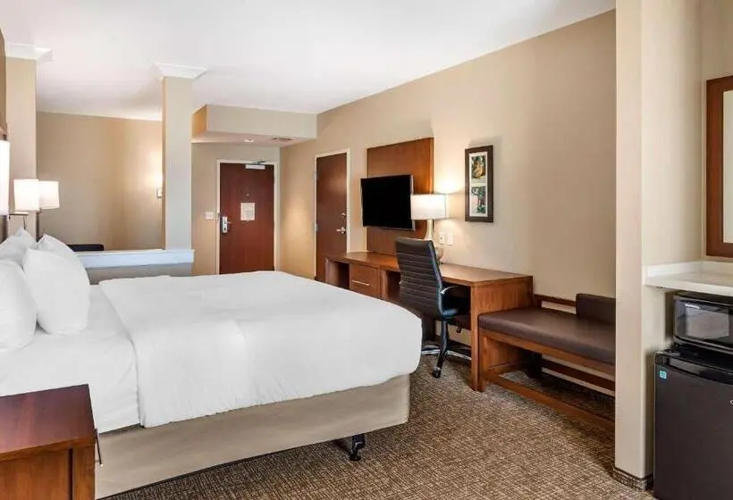 キングサイズベッドのスイートルーム, Comfort Inn & Suites