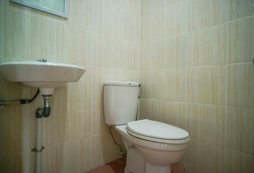 经济房, Reddoorz @ Bukit Palma Surabaya